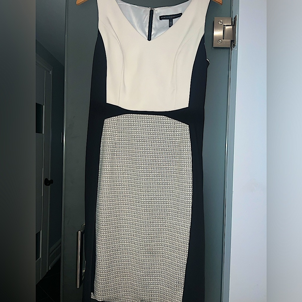 Midi sophisticated size 4 White House Black Market dress: